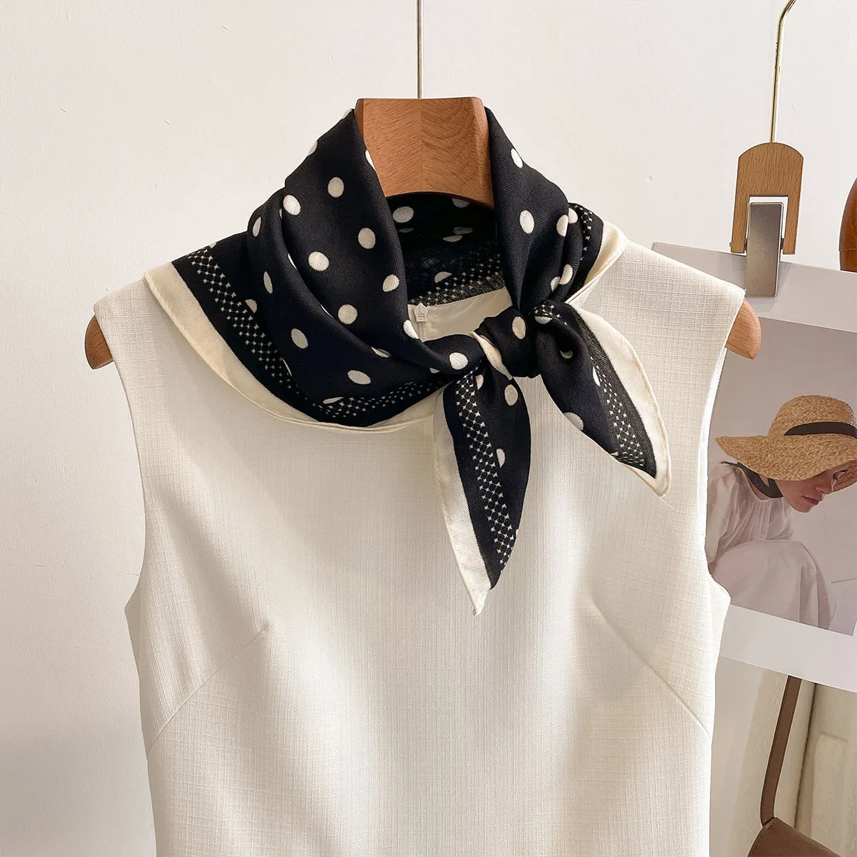 Luxury Polka Dot Printed Squar - Silk Neck Scarf ulasan dan harga